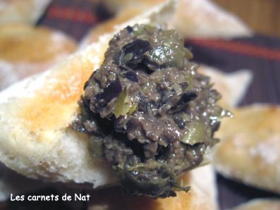 Petites baguettes épi au camembert et aux noix-4